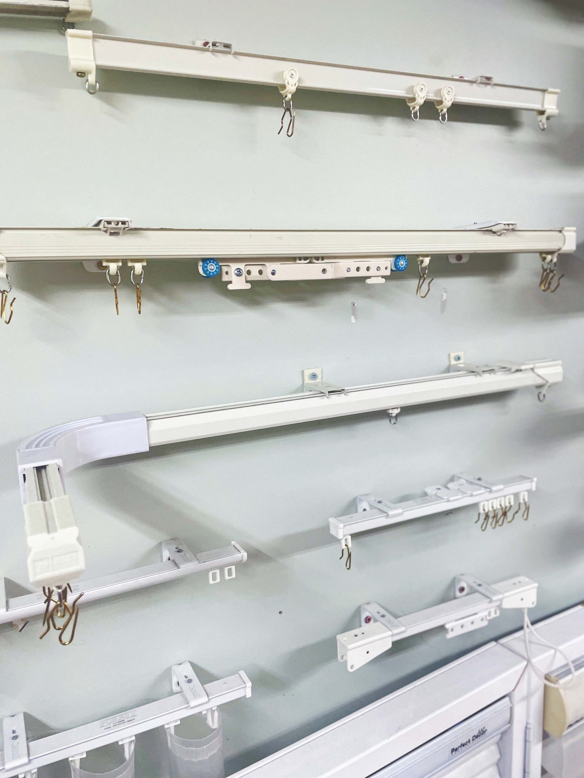 Curtain Track/Rod - Image 7